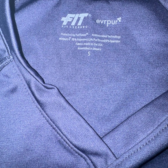 FIT Scrub Top Navy Blue - Picture 3 of 3